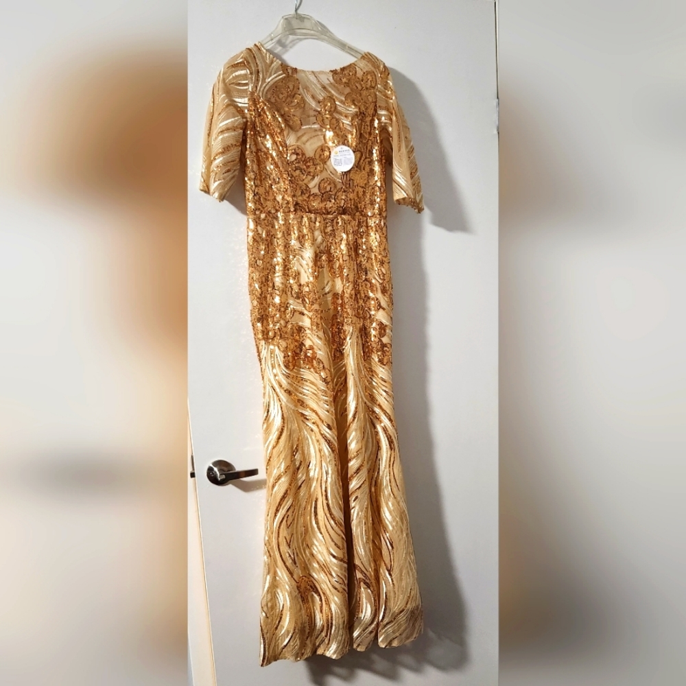 Gold, sequin gown